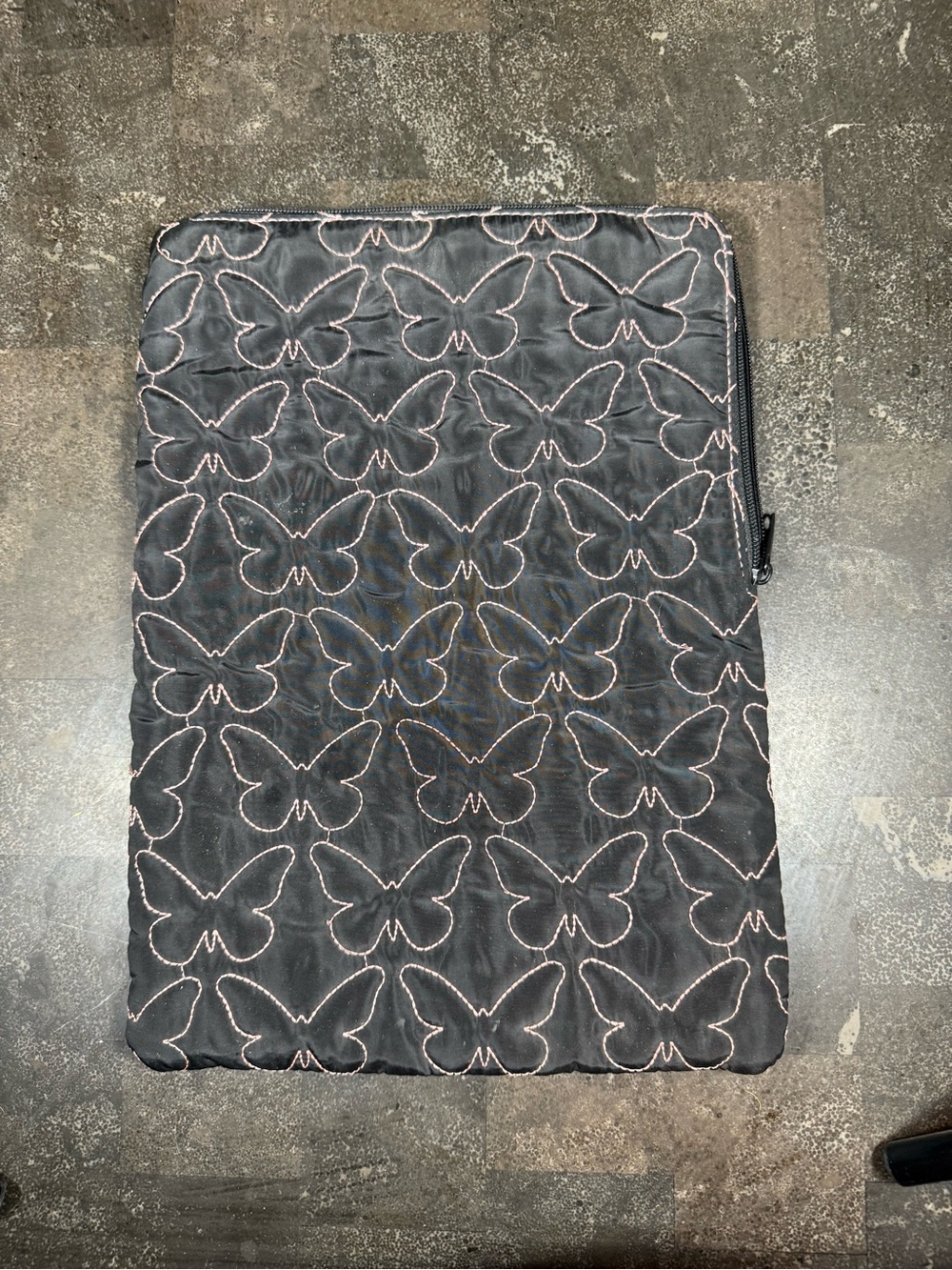 Quilted Butterfly Zipper Sleeve in Black with Pink Stitching